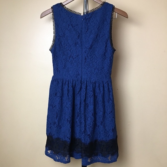 Francesca's Blue Lace Mini Dress SZ Small - Picture 4 of 12